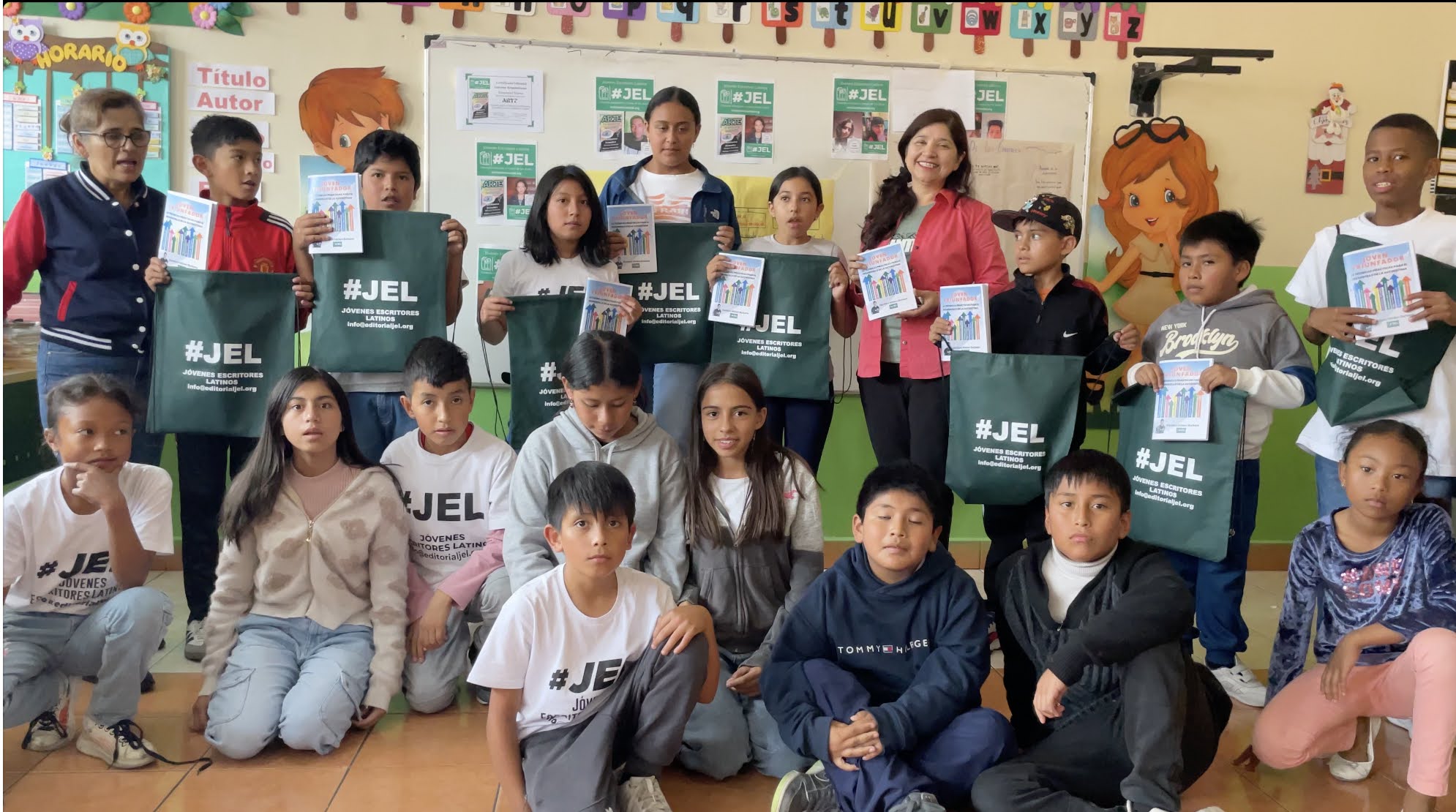 Jóvenes escritores de Escritores Latinos — Ecuador